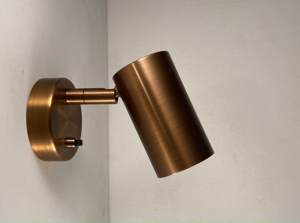 Faustlight 60/100 bedside lamp in burnished brass